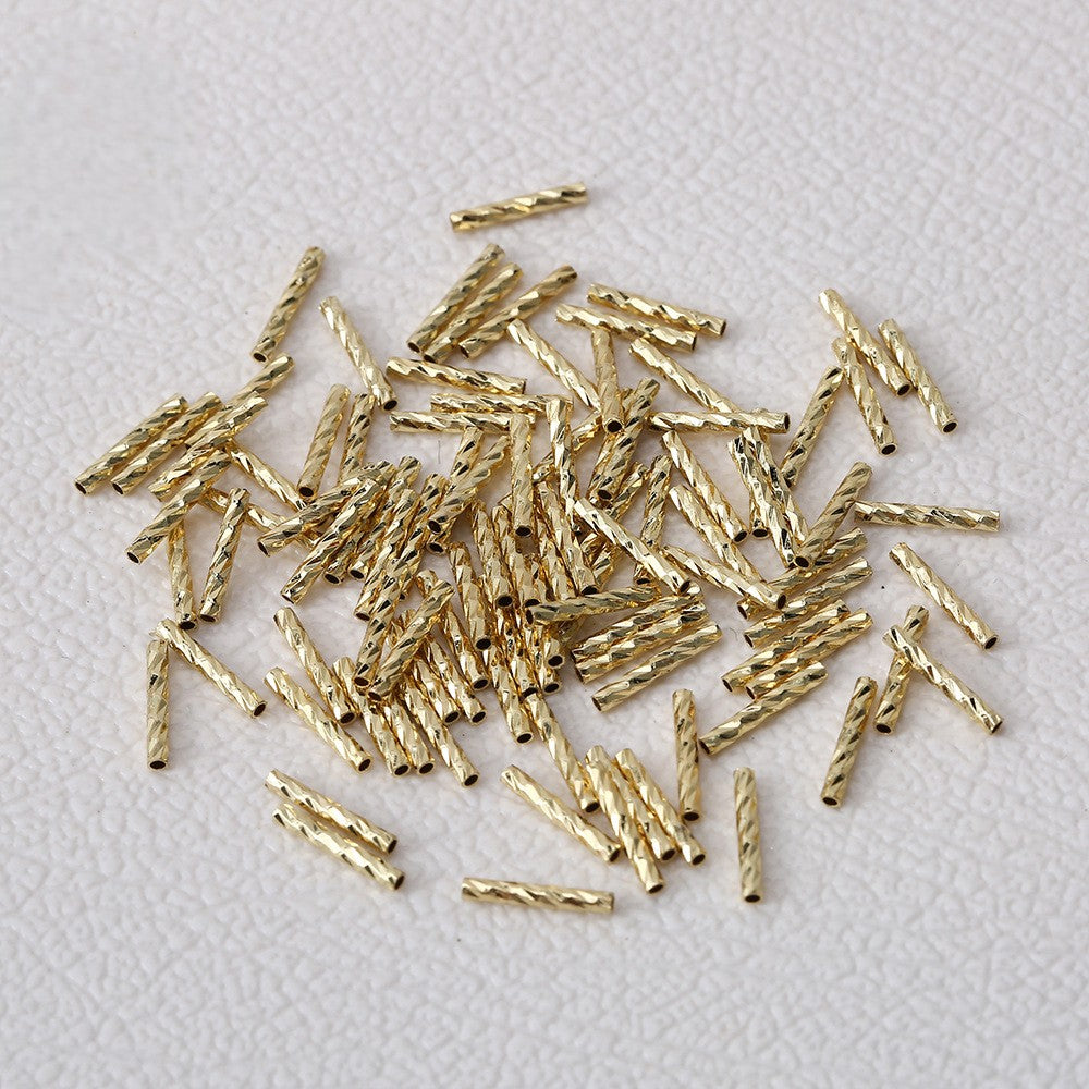Straight Tube Threader with Faceted Thread