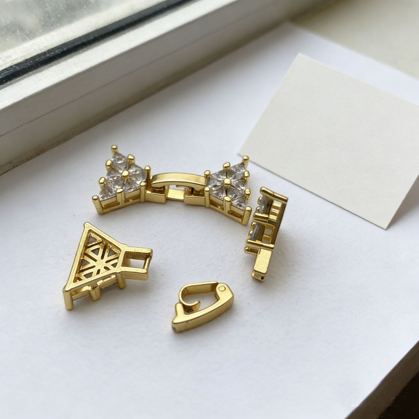 Trapezoid Interlocking Clasp, Full Zirconia