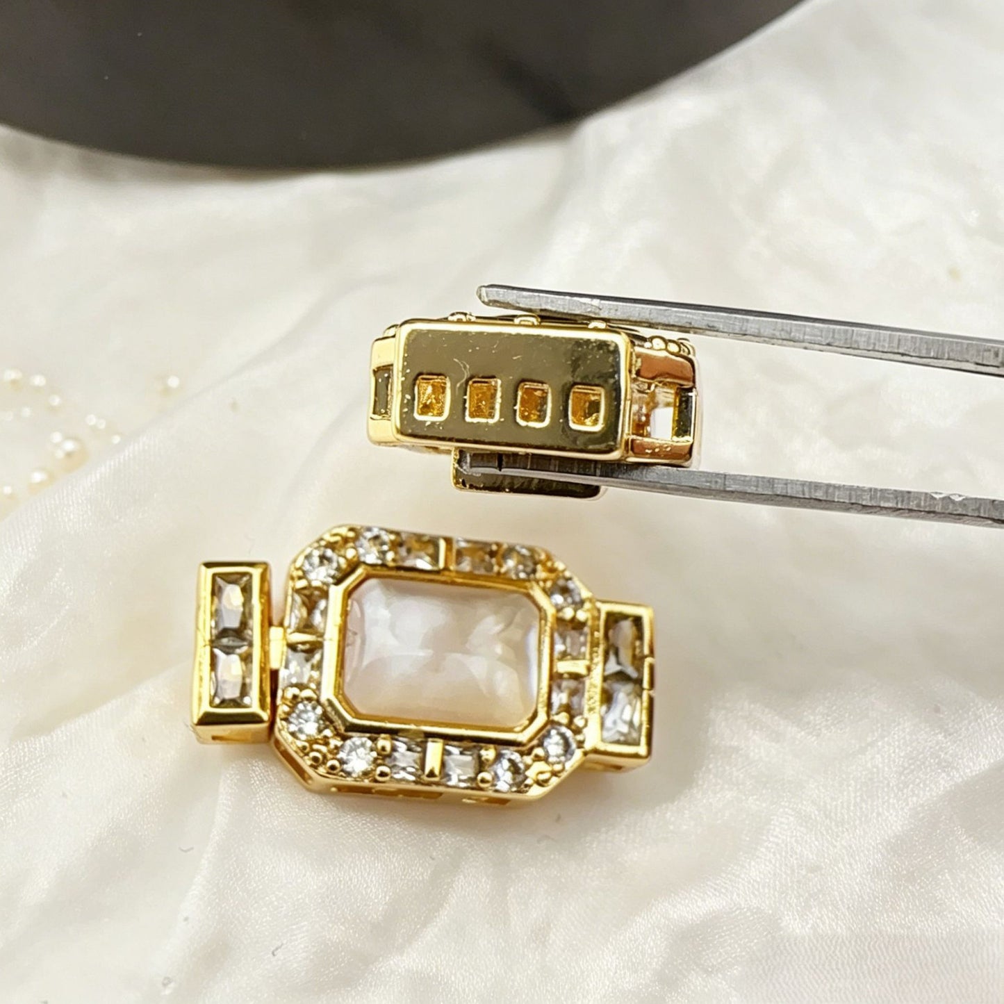 Fat Bell Sqaure Zircon Closure Set