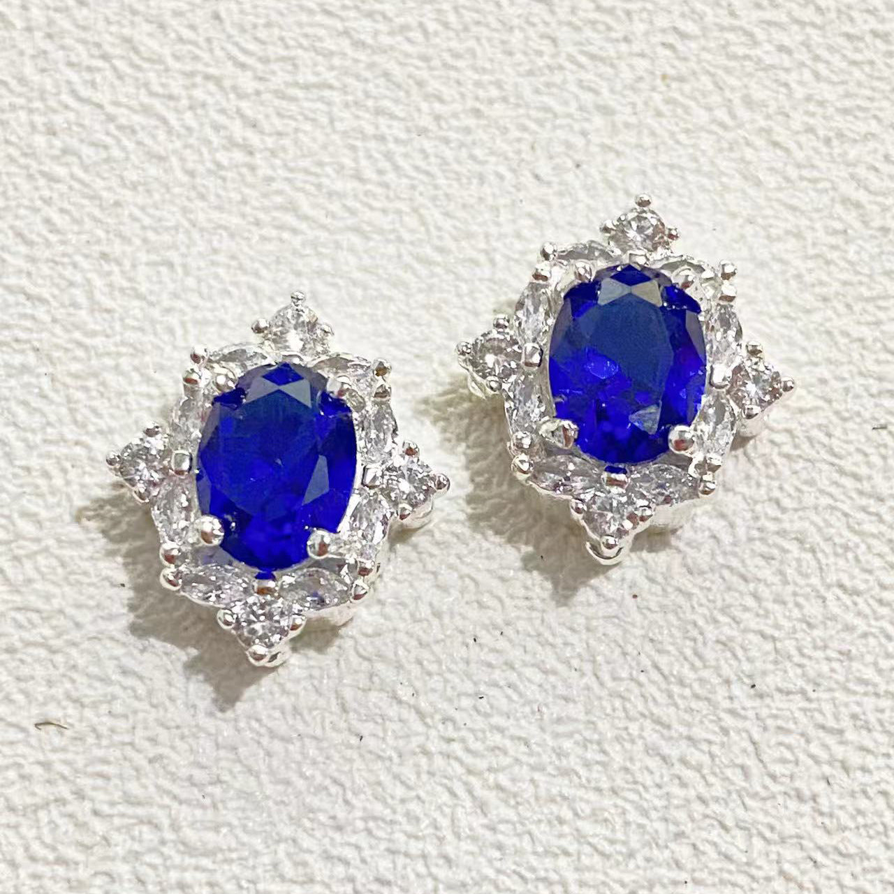 CZs Rectangle Spacer