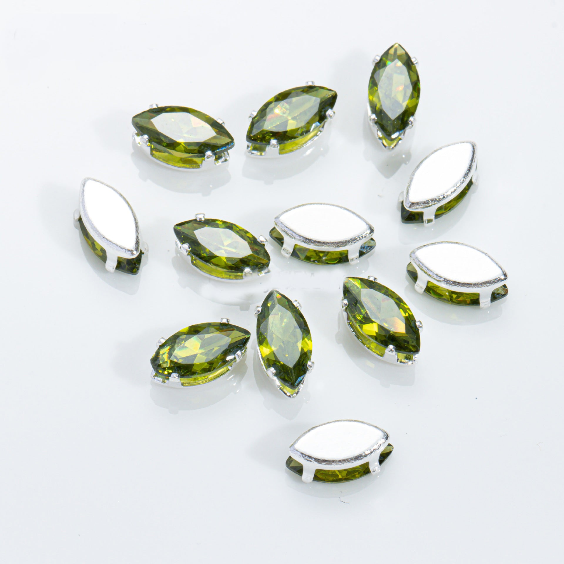 (100pcs)4x8mm Marquise Prong-Set Rhinestone Beads