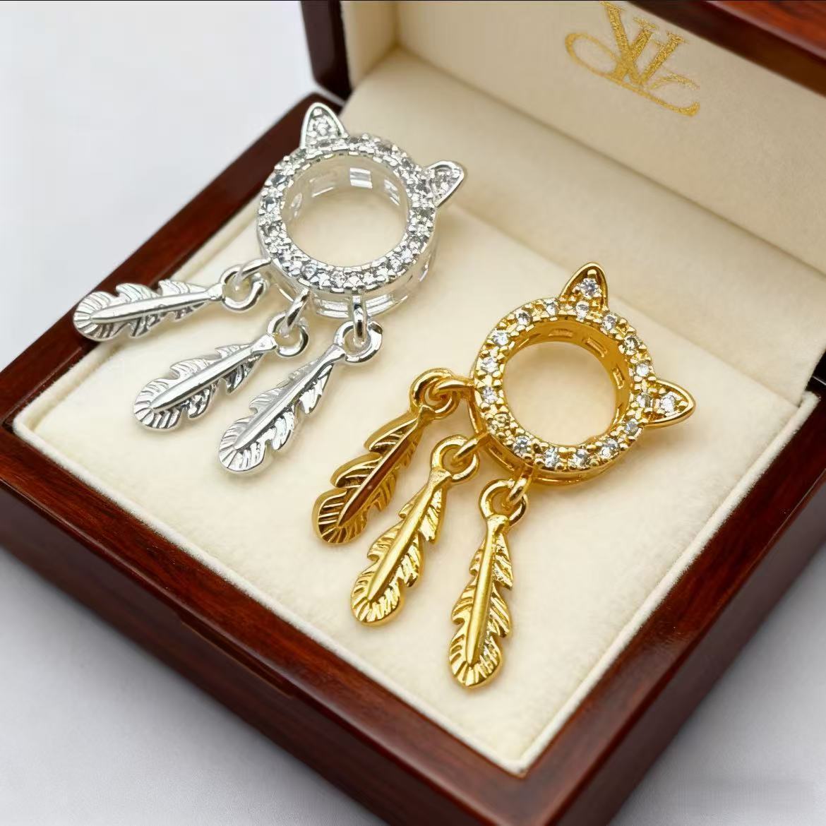 Plated Kitty Cat Bead Frame with Tassel