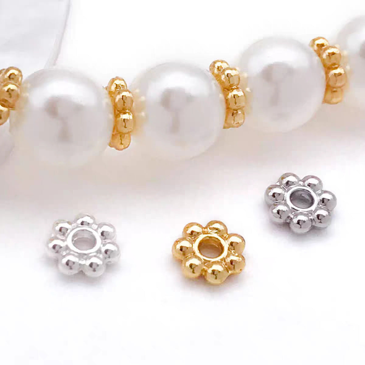100pcs Gold-Plated Copper Flower Bead Cap / Spacer Bead