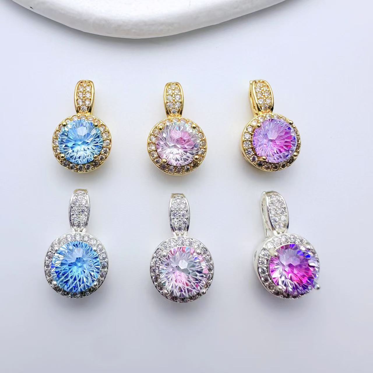 Rose Cut Zircon Connection Closure