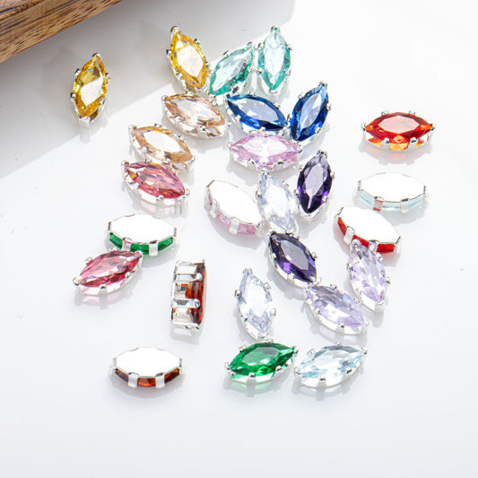 3x6mm 6-prong Marquise Zircon Beads