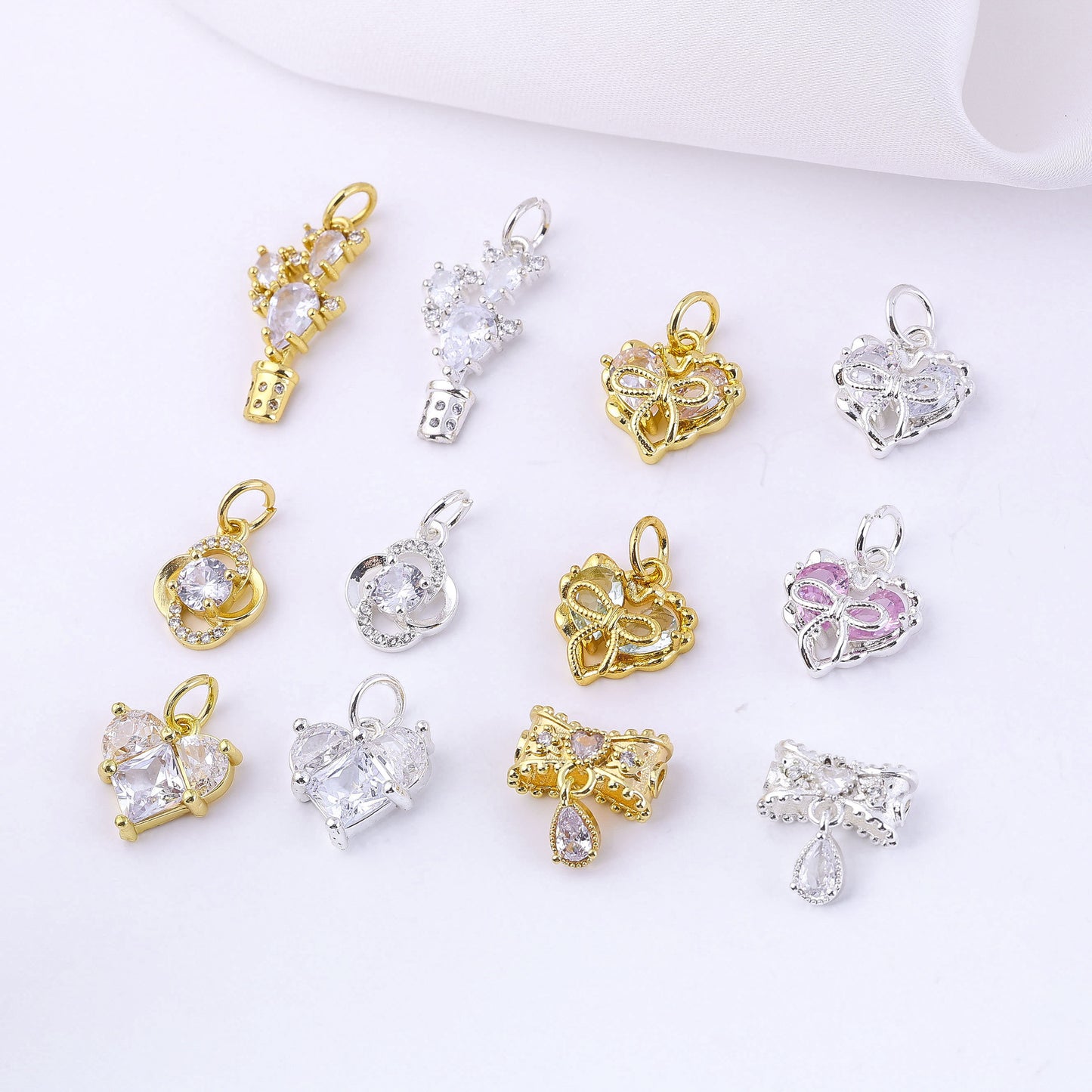(5pcs)Micro-Set Cubic Zirconia Bowknot Pendants