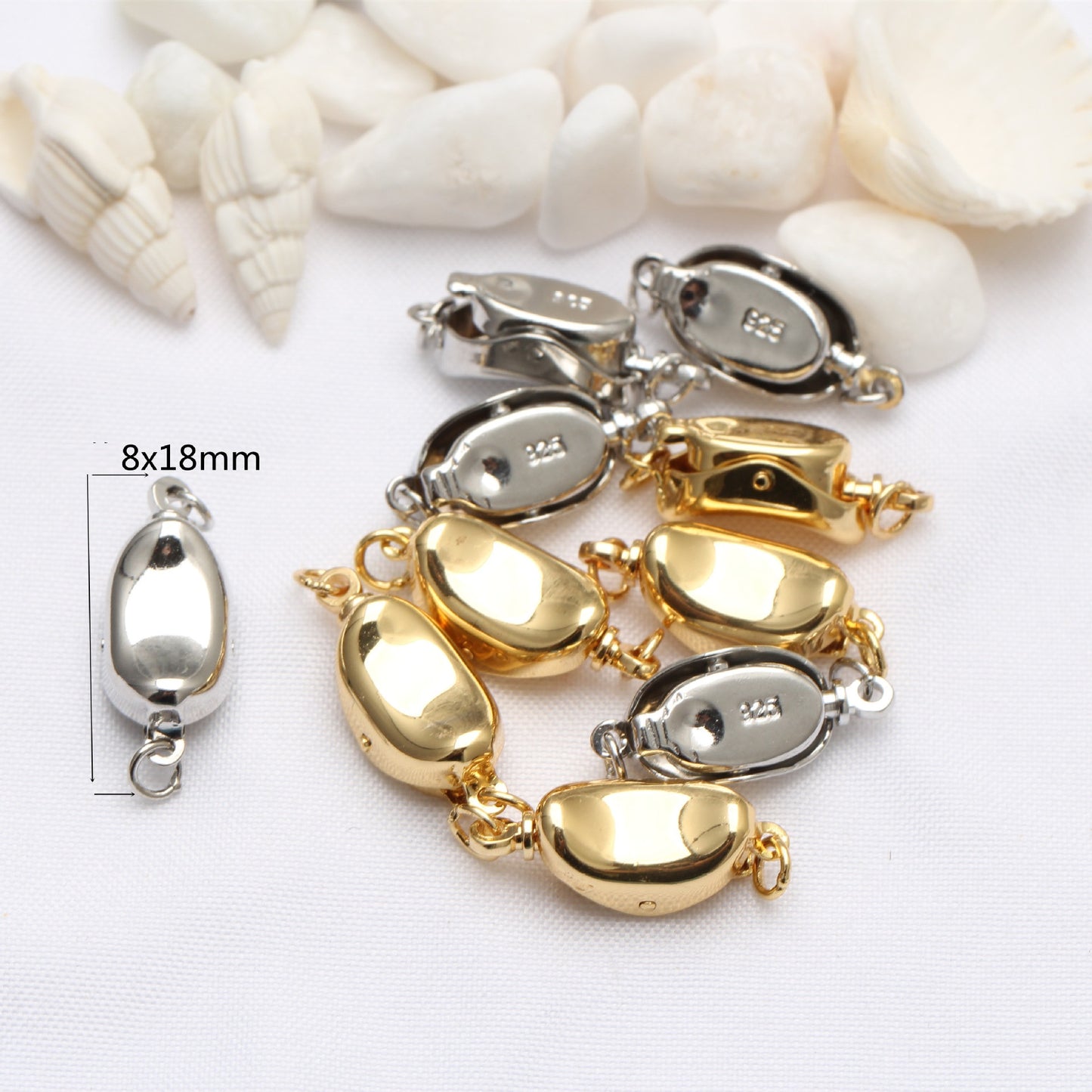 Shoe-shaped Clasp Set
