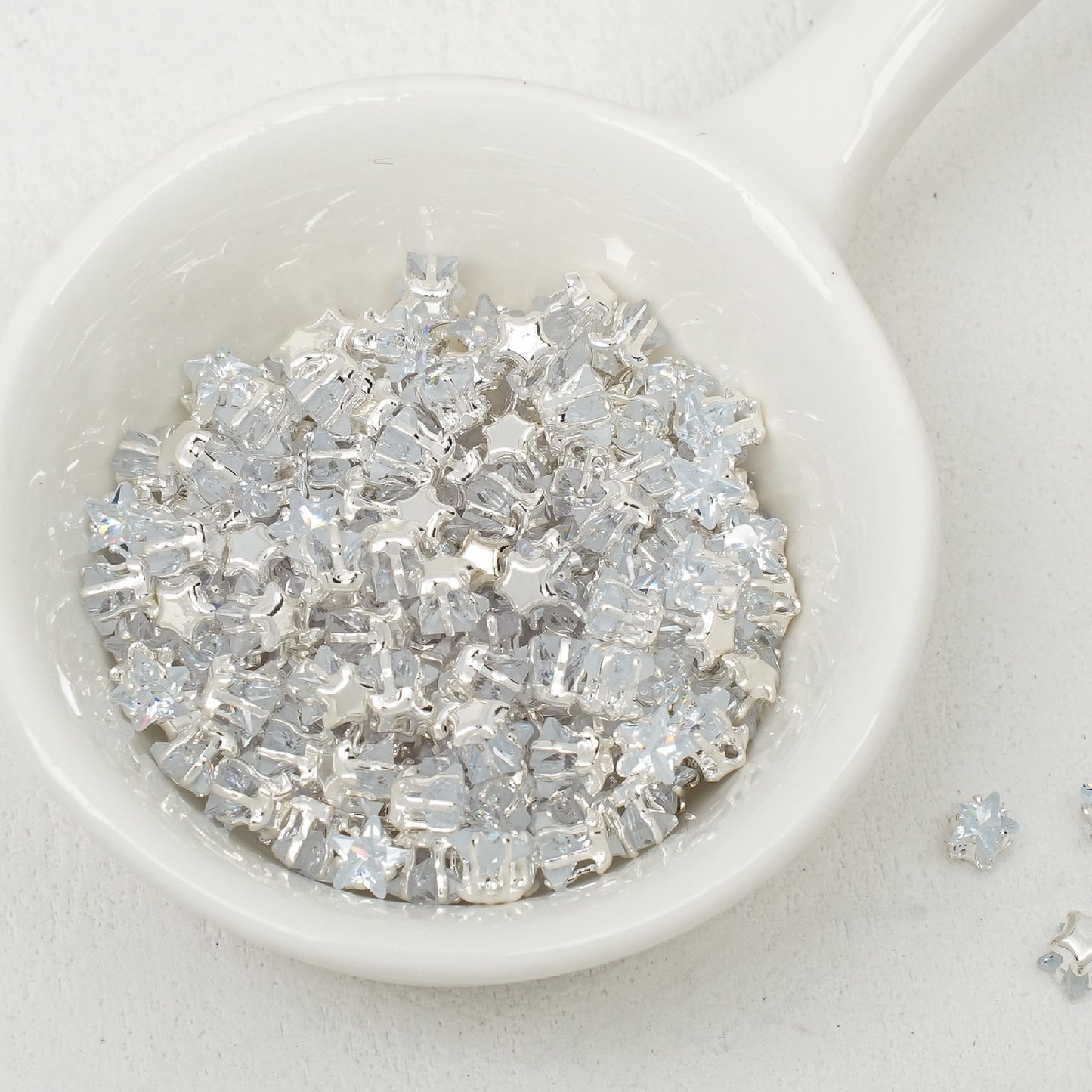4mm Star Zircon Beads