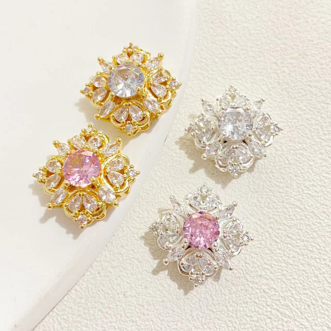 Paved CZs Square Spacer