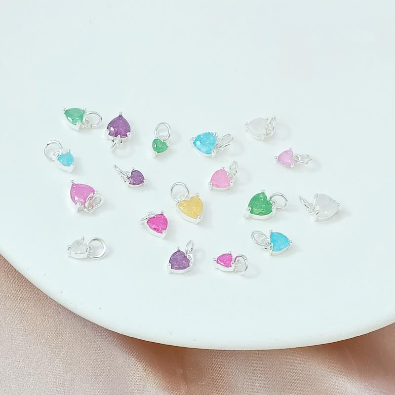 10pcs Micro-Paved CZ Crushed Ice Heart Pendant