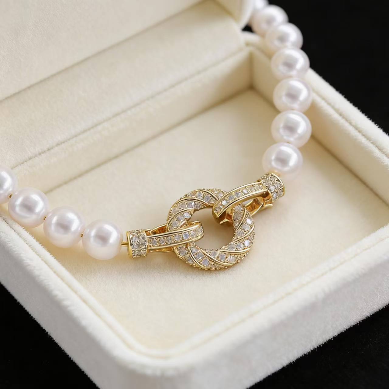 Plated Twisted Rope Clasp with Full Paved Diamonds