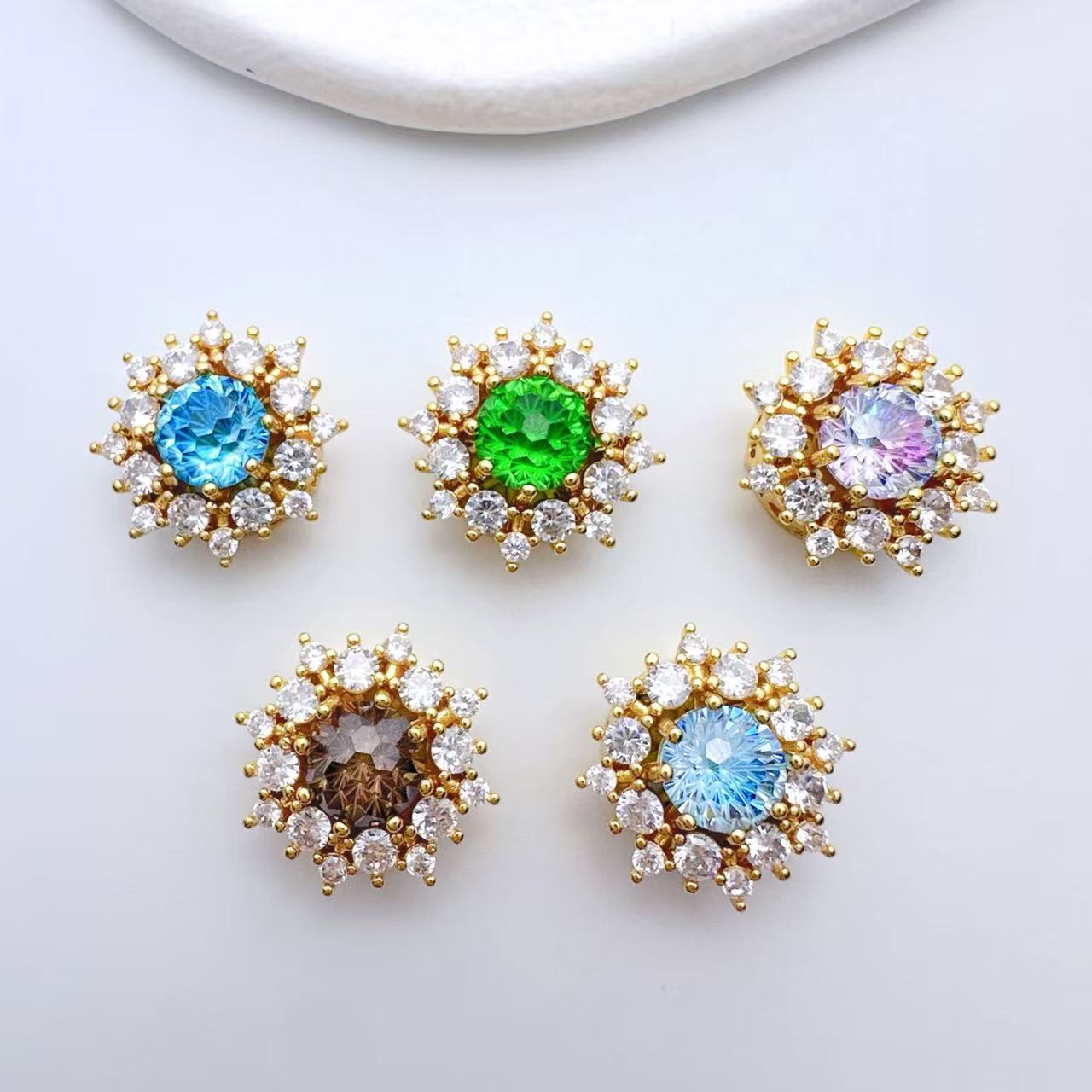 Snowflake Zircon Spacer with Rose Cut Diamond