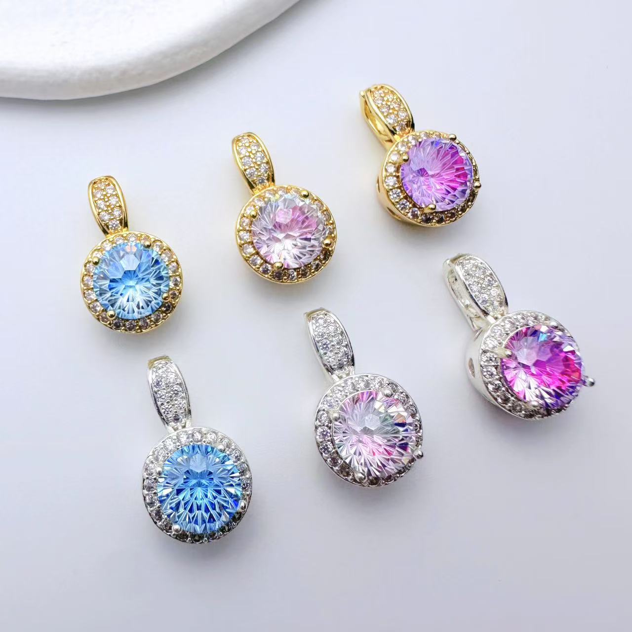 Rose Cut Zircon Connection Closure