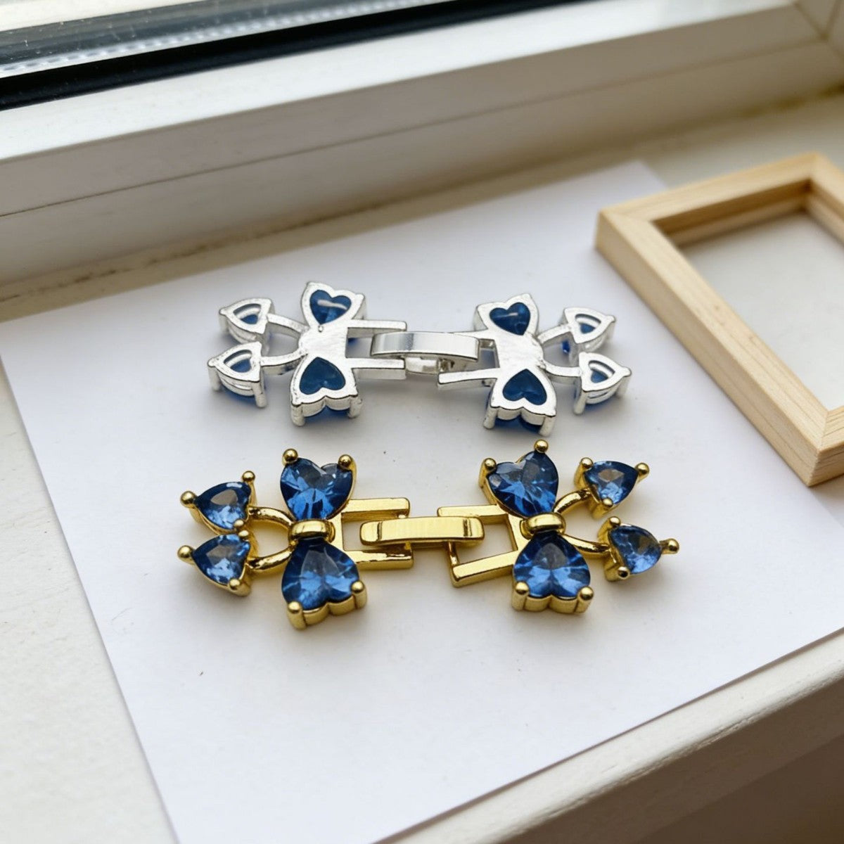 Bow Shaped Clasp