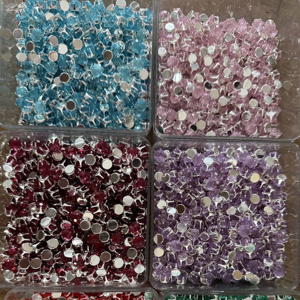 (10pcs)8mm Firework Round Prong-Set CZ