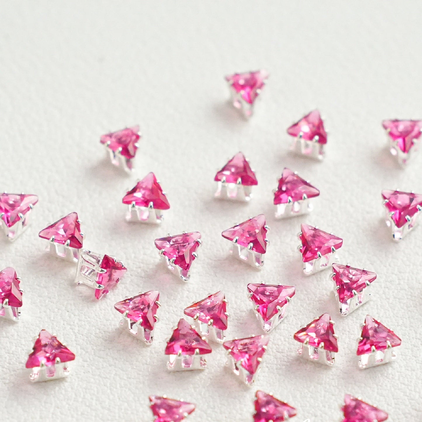 5mm Triangle Prong-Set CZ