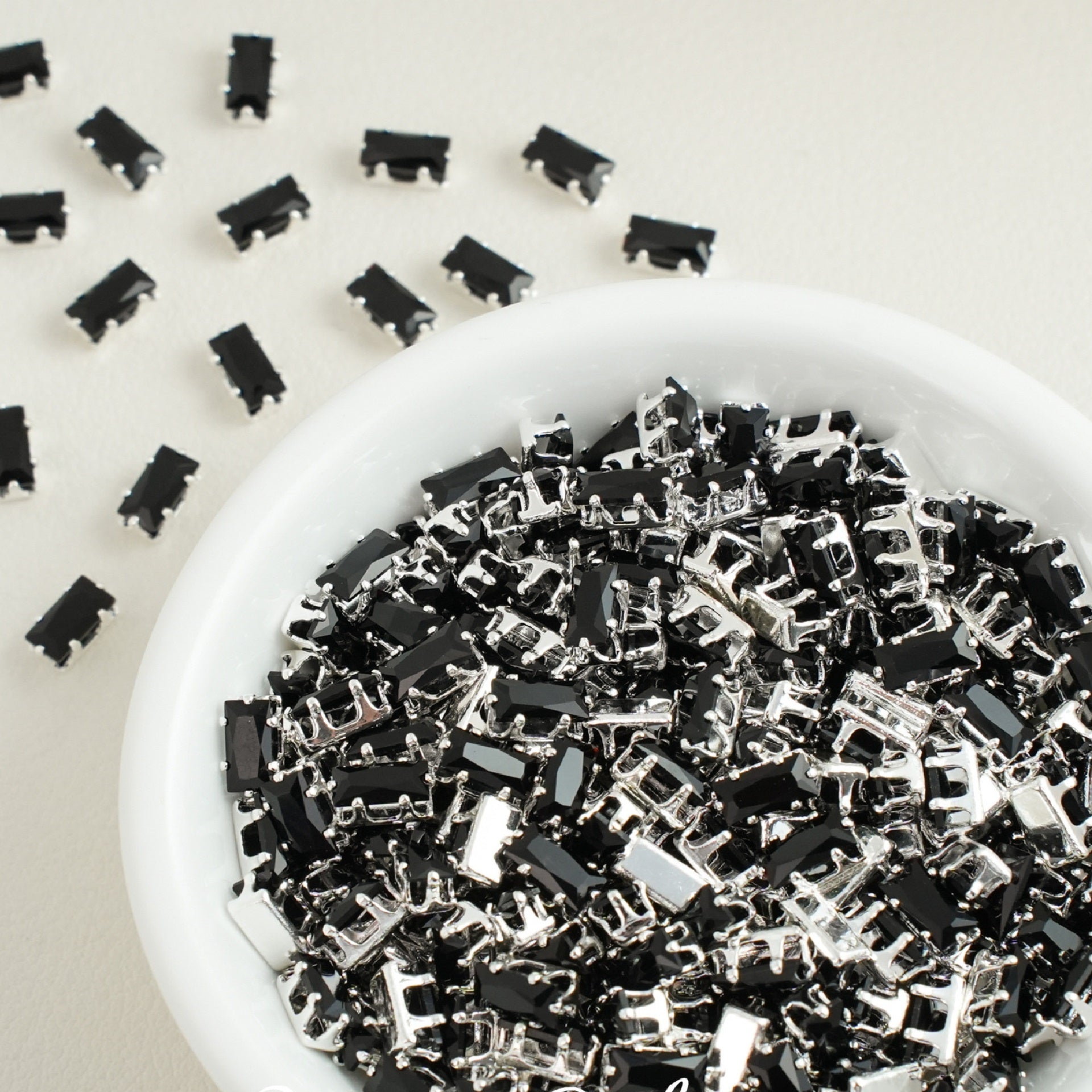 (100pcs)3x6mm Rectangle Prong-Set CZ