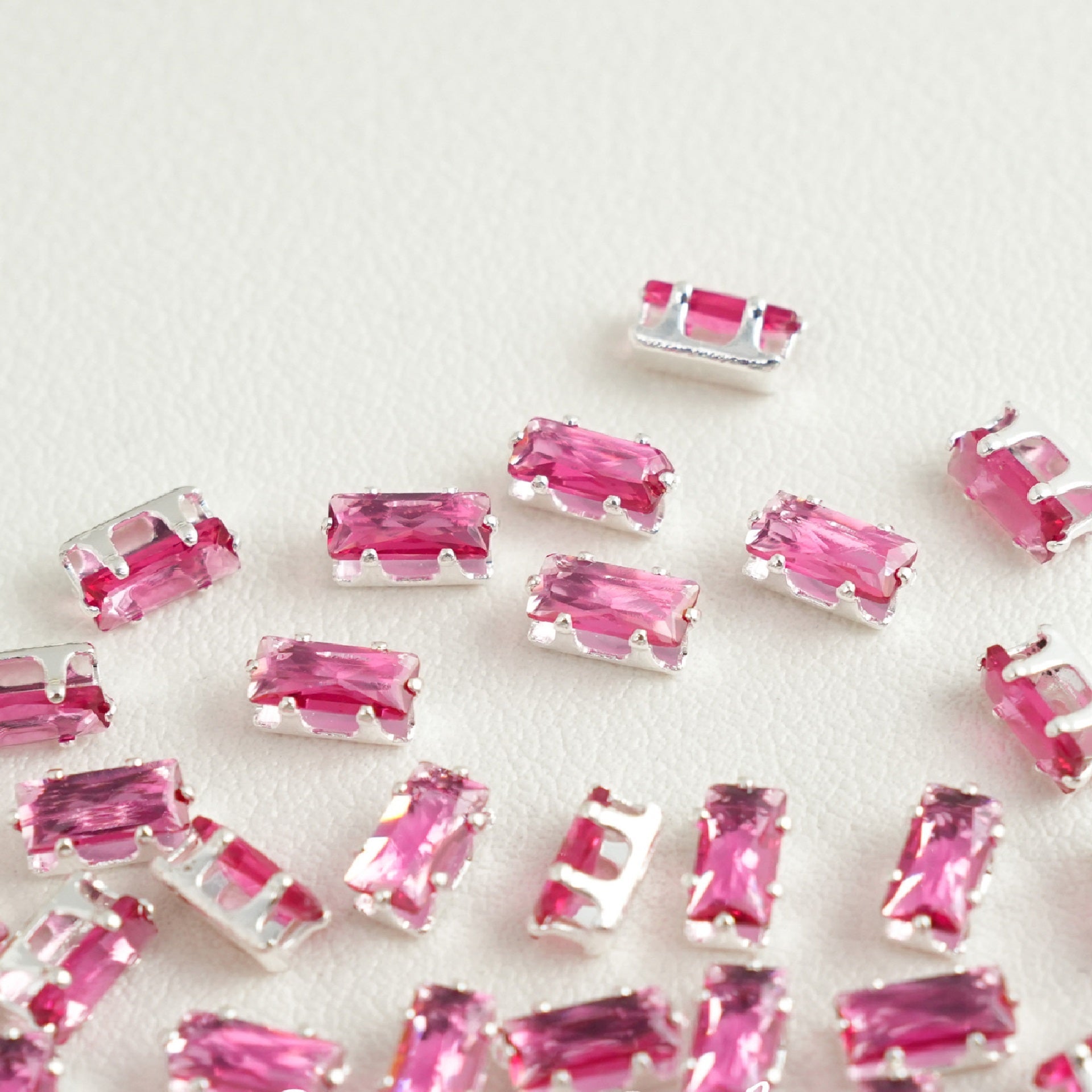(100pcs)2.5x5mm Rectangle Prong-Set CZ