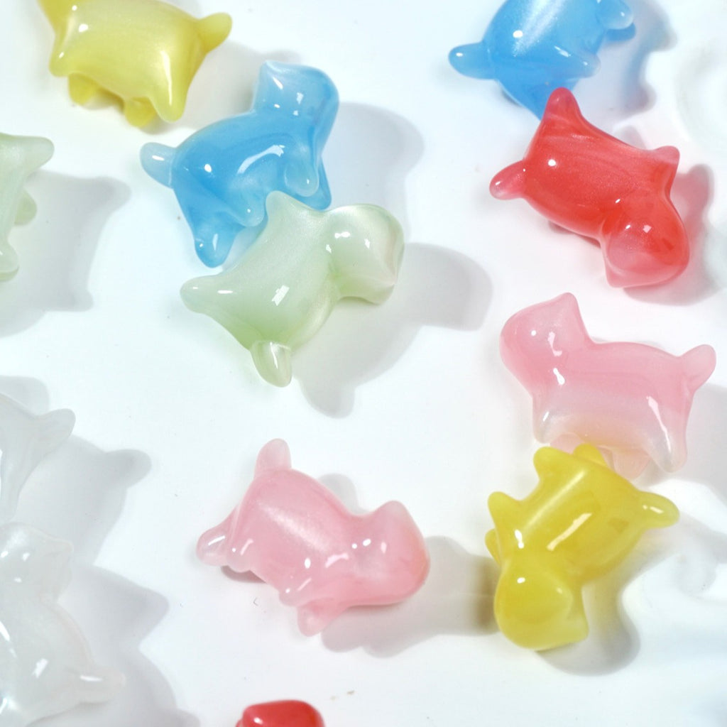 (5pcs)UV Color-Changing Resin Small Cat's Eye Cat Bead-No Holes