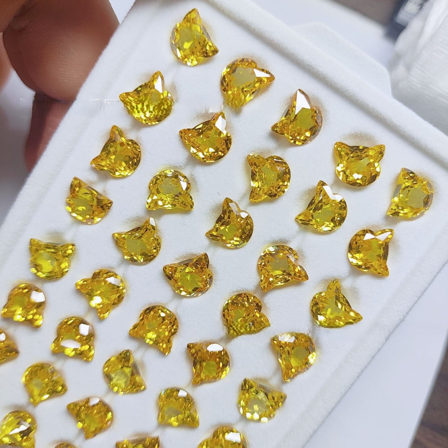 5A 7x8MM The Fortuna Cat Cut Loose CZ Stone - 2pcs