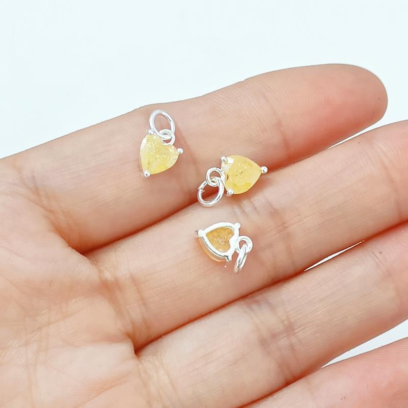 10pcs Micro-Paved CZ Crushed Ice Heart Pendant