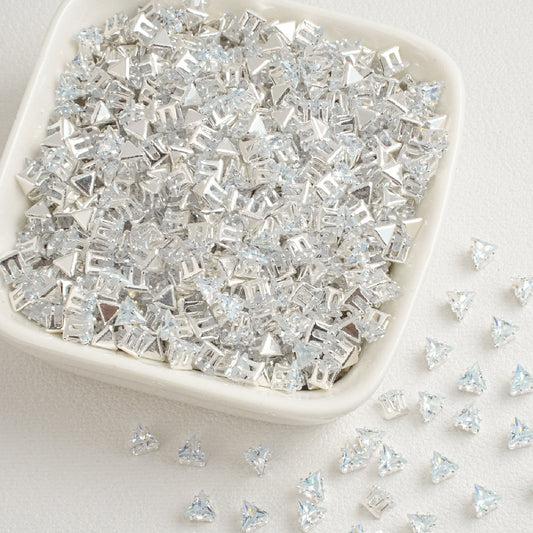 3mm triangle lab-created CZ claw stones, silver plated, 100pcs pack