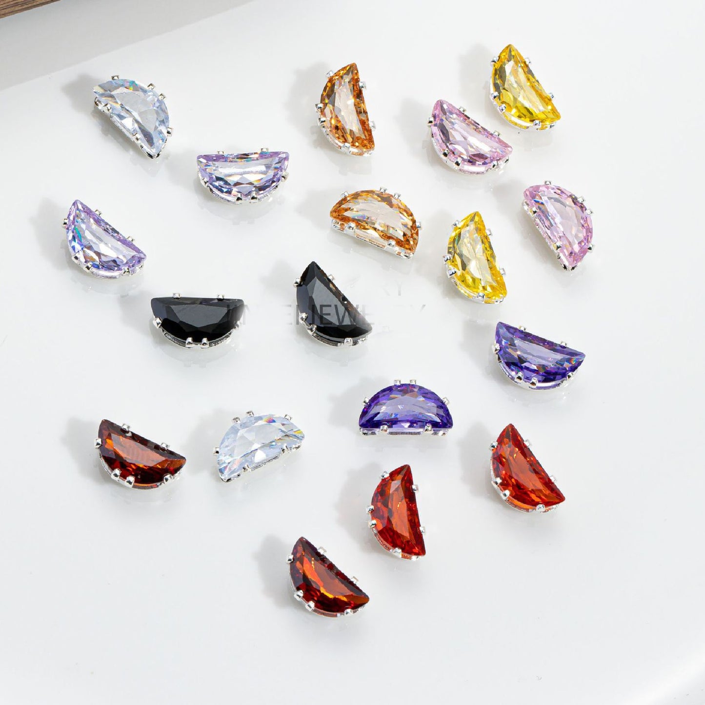 4*8MM Moon Cut Zircon Beads