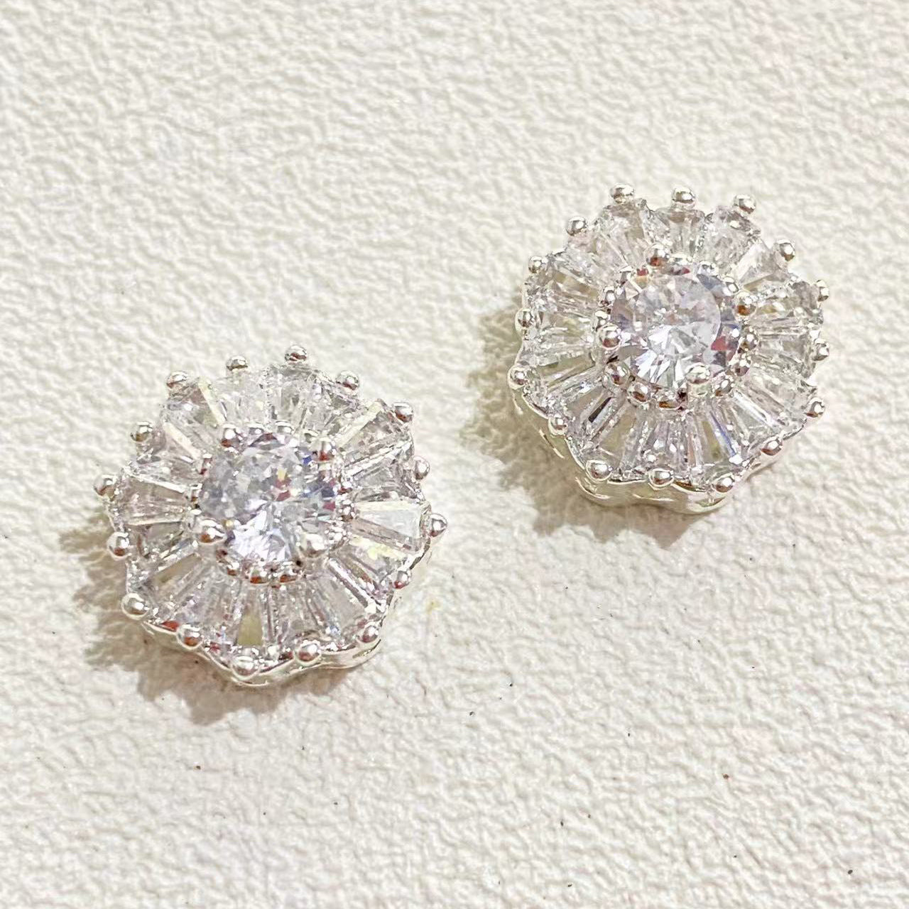 CZs Sunflower Spacer