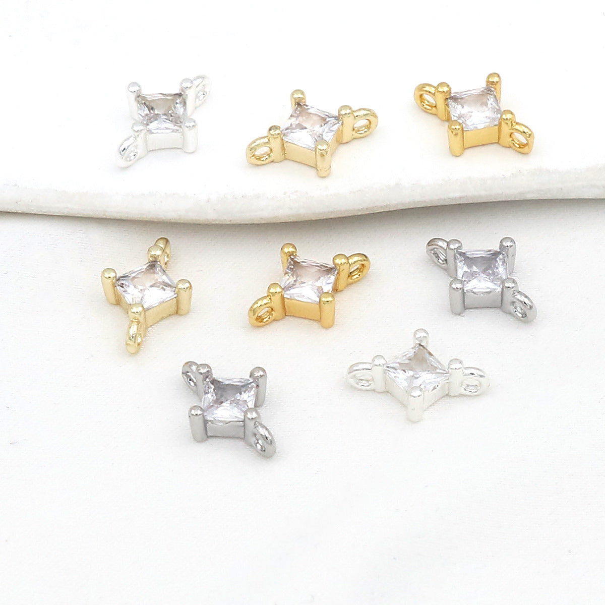 (10pcs)CZ-Set Double-Drop Diamond Pendant