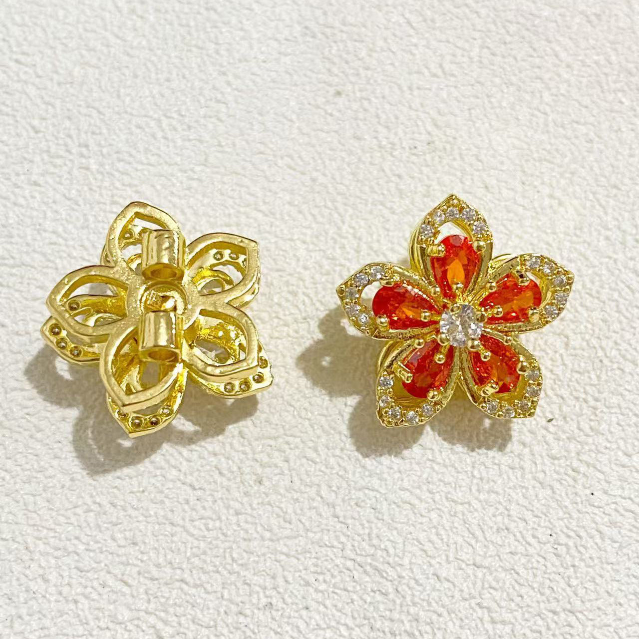 Rotatable CZ Flower Spacer