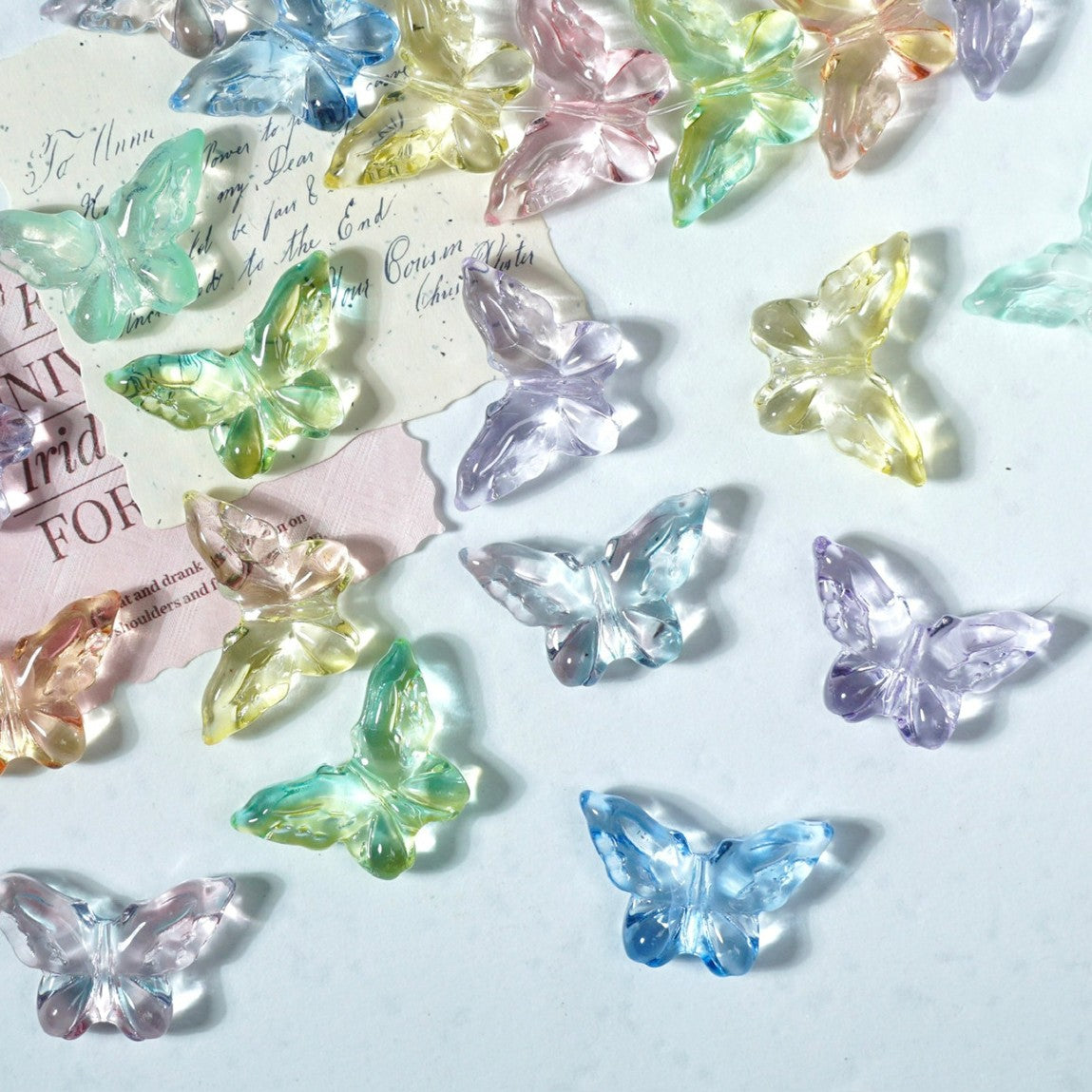 (50pcs)20x30mm Carved Glass Butterfly
