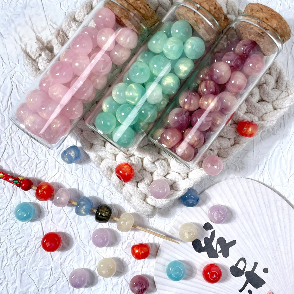 (50pcs)8x11mm Gilded Resin Apple Beads ¨C Gradient Paint Effect