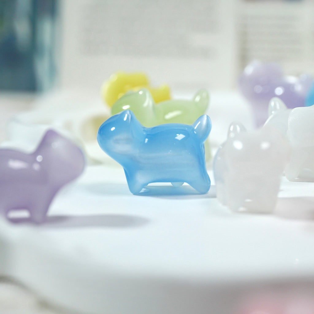 (5pcs)UV Color-Changing Resin Small Cat's Eye Cat Bead-No Holes