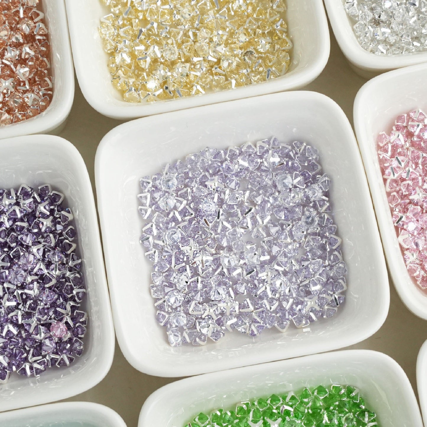 3mm Round Reverse Prong-Set CZ