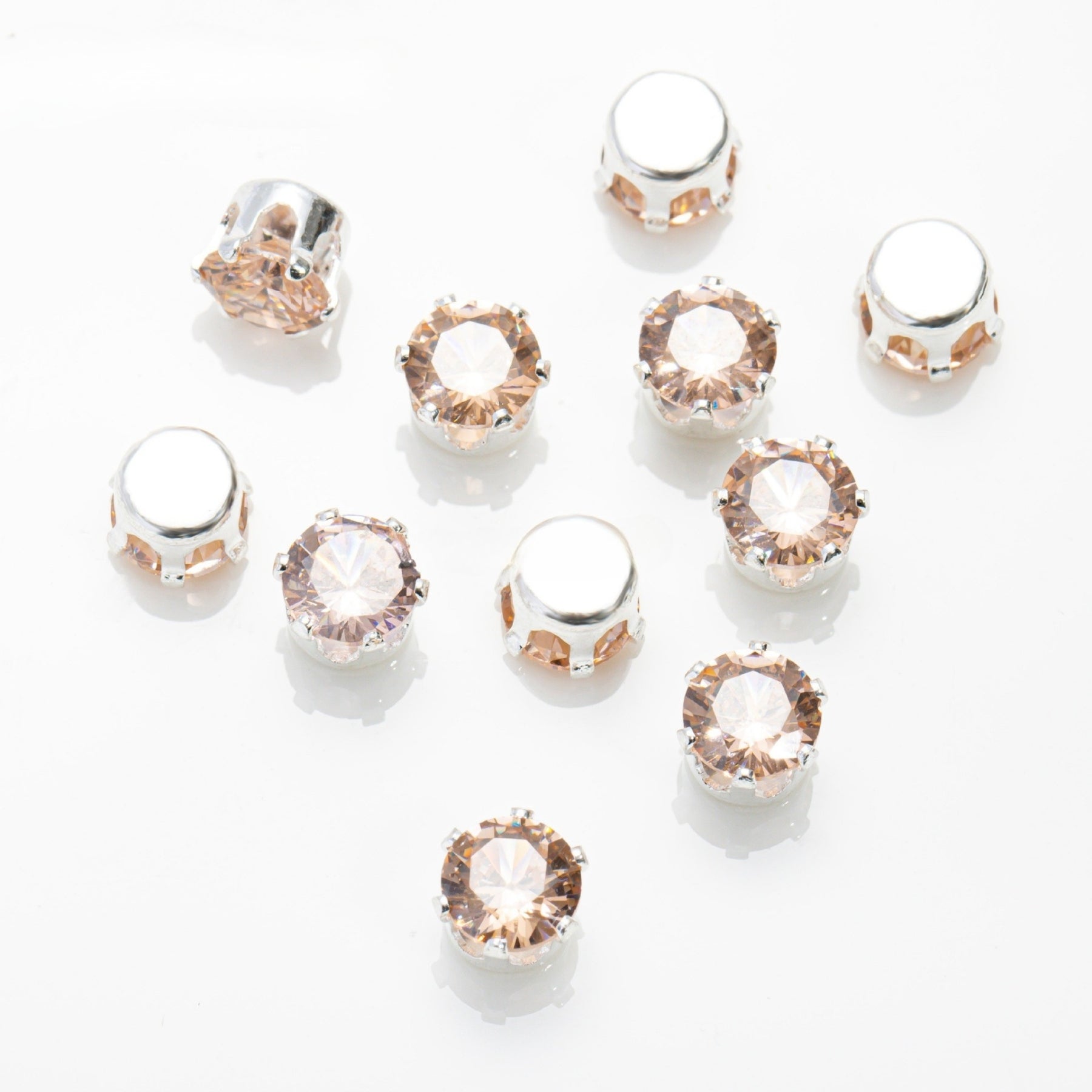 8MM Round Prong-Set CZ