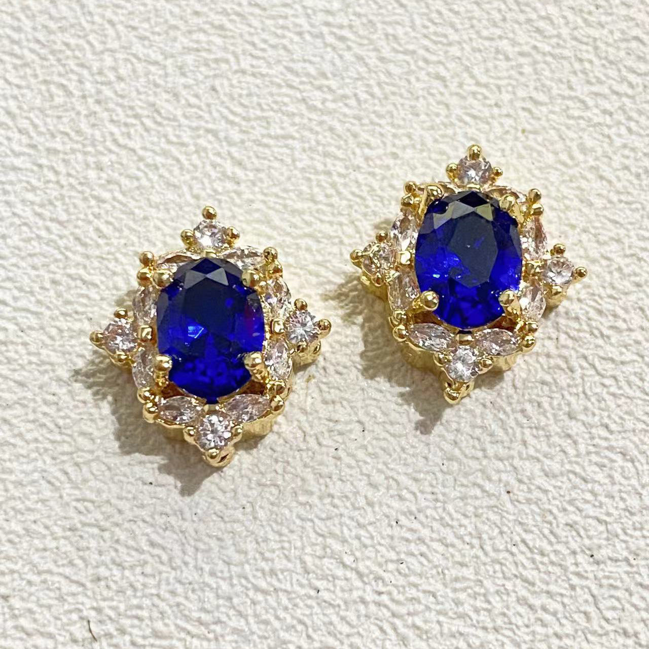 CZs Rectangle Spacer