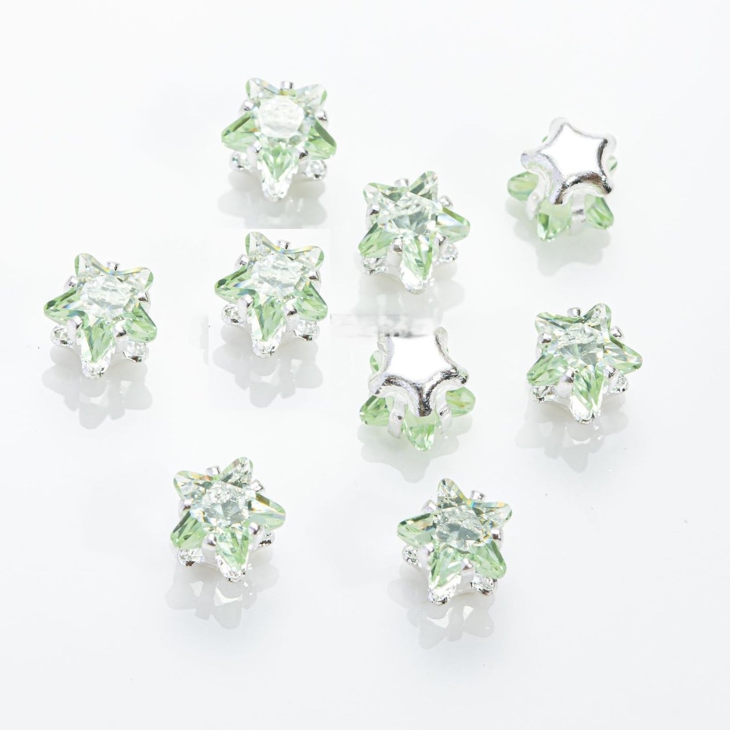 4mm Star Prong-Set CZ