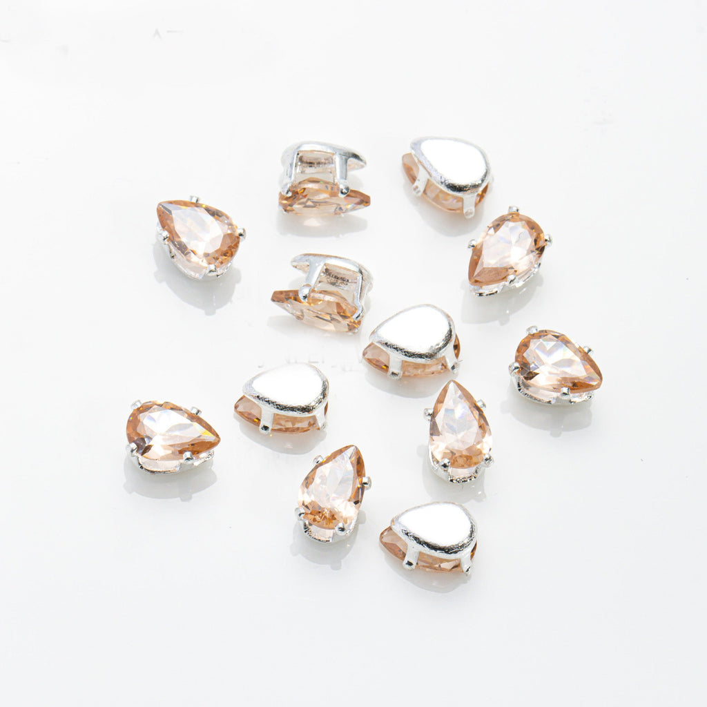 (100pcs)4x6mm Teardrop Prong-Set CZ
