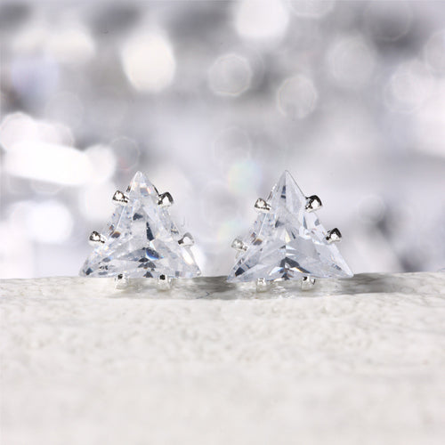 (100pcs)3mm Triangle Prong-Set CZ