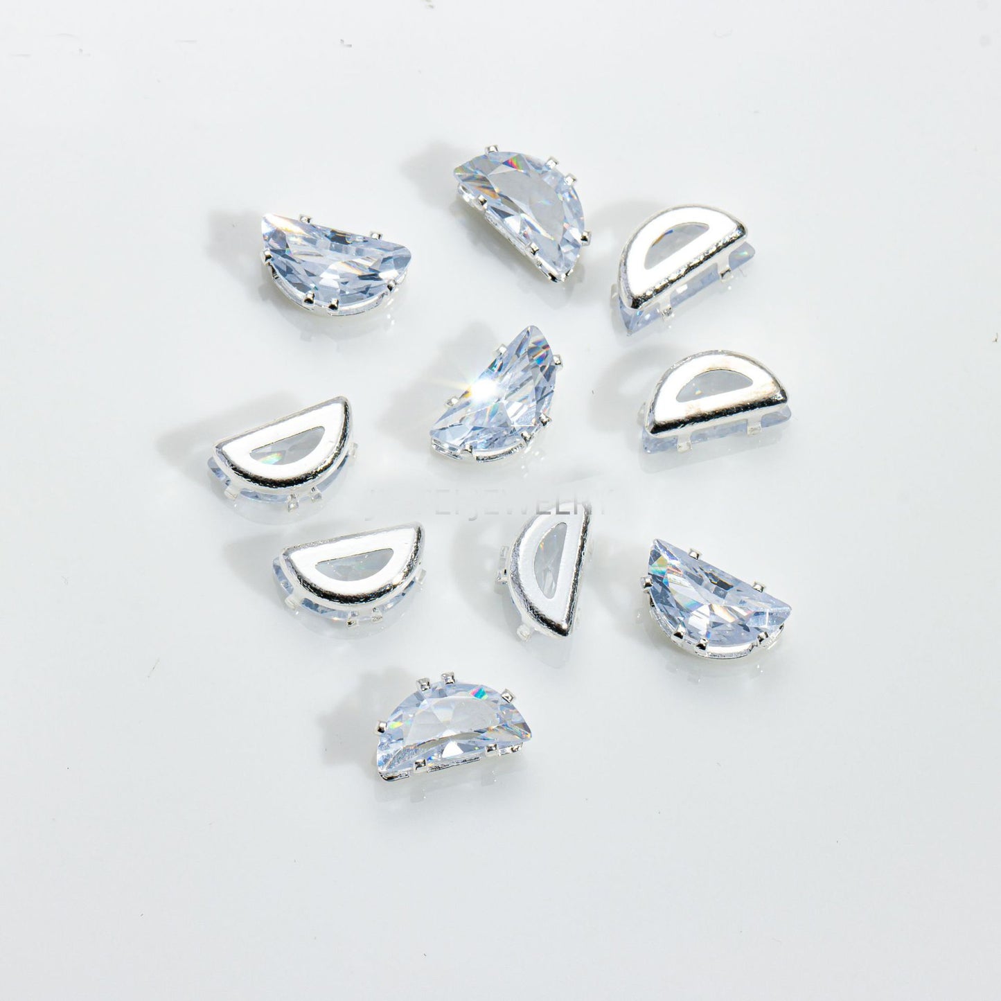 4*8MM Moon Cut Zircon Beads
