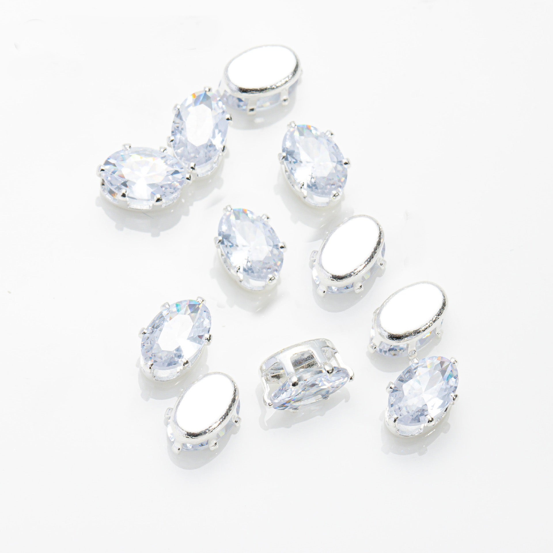 (100pcs)4x6mm Oval Prong-Set CZ