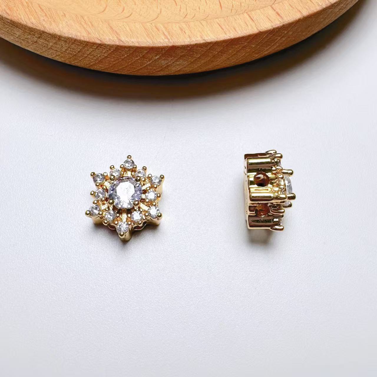 Snowflake CZ Spacer Bead-10pcs