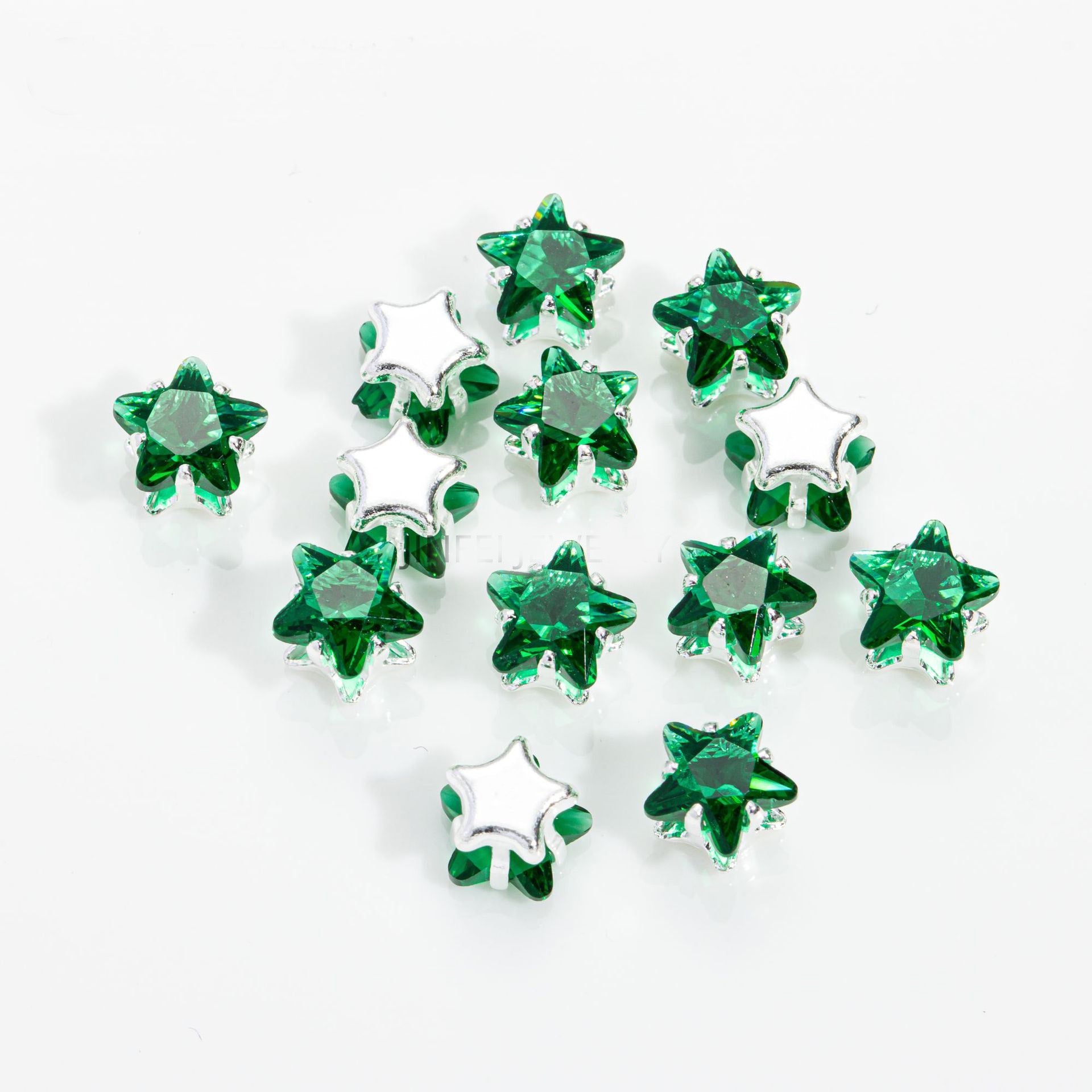 (50pcs)5mm Star Prong-Set CZ
