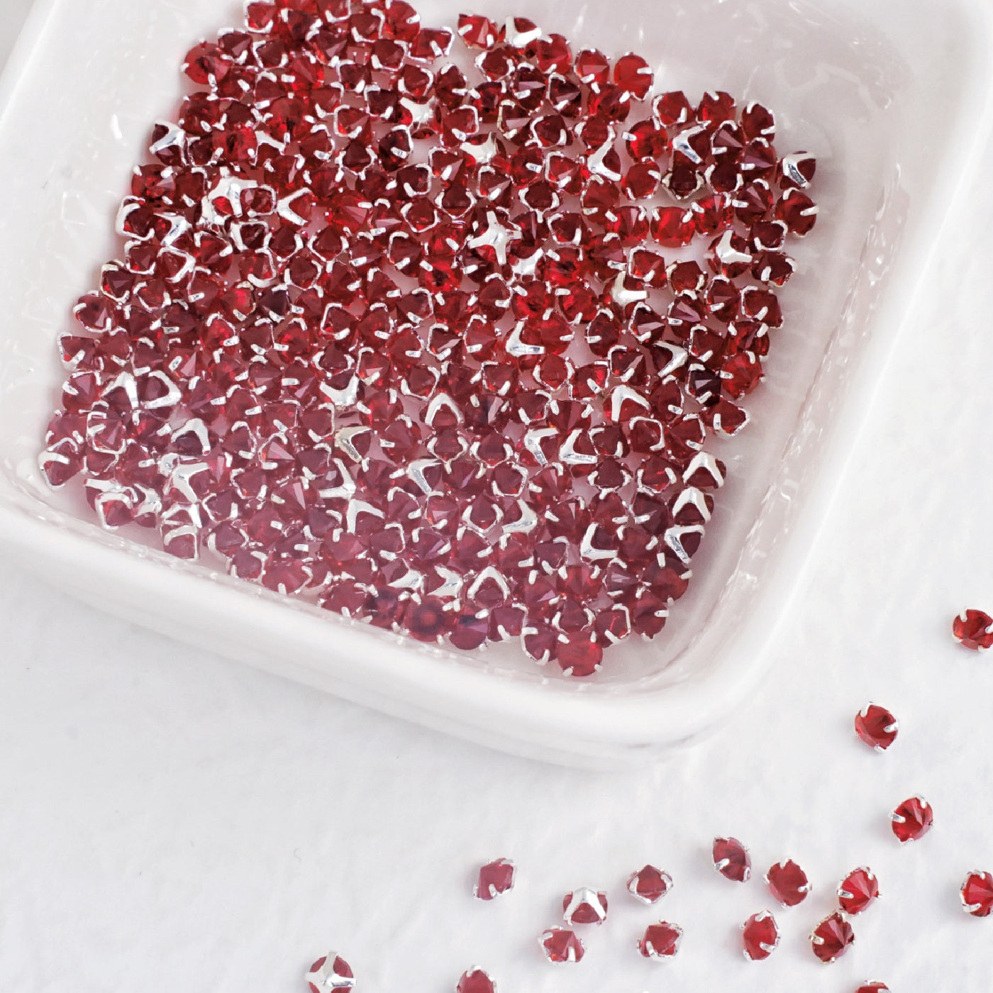 3mm Round Reverse Prong-Set CZ