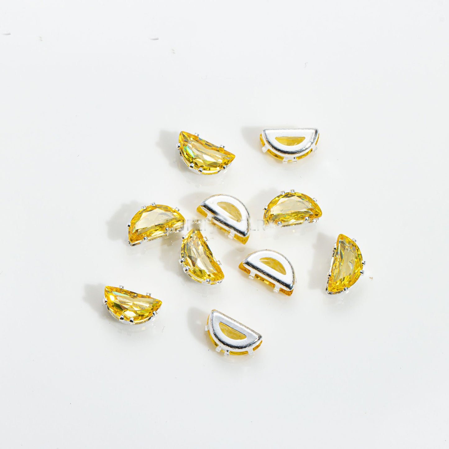 4*8MM Moon Cut Zircon Beads