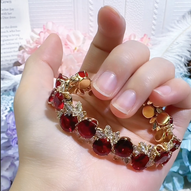 Kit 131 - Red Bracelet Making Kit