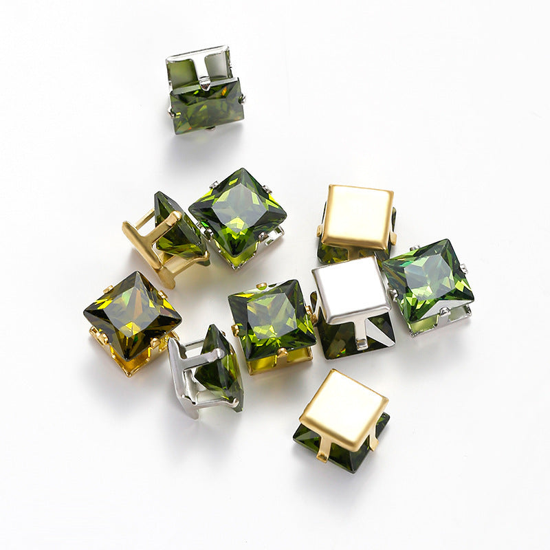 (100pcs)5x5MM Square Prong-Set CZ