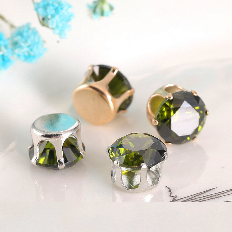 8MM Round Prong-Set CZ