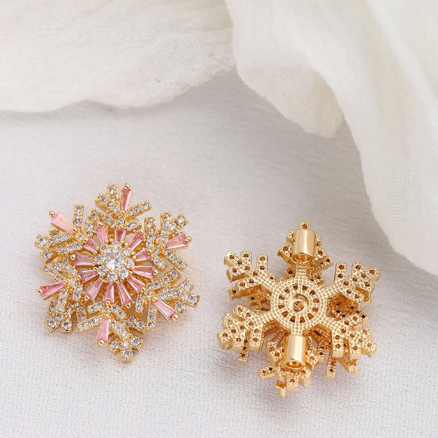 Rotatable Snowflake CZ Spacer