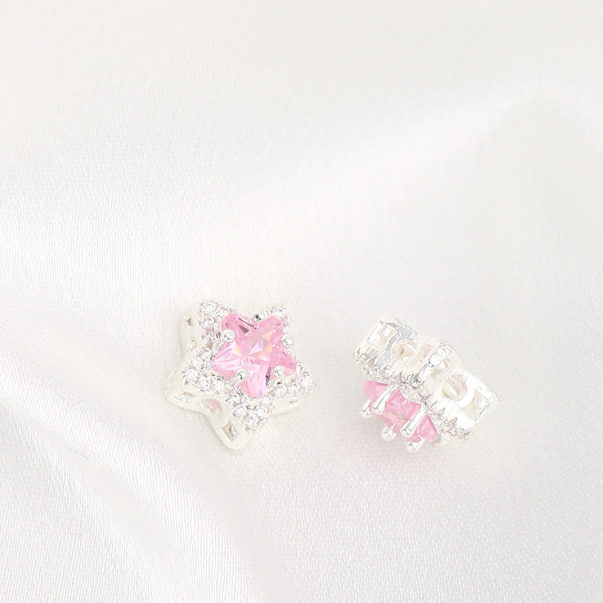 فواصل CZ ذات النجوم الخماسية